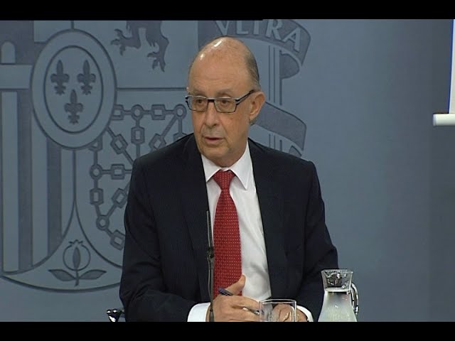 quien aprueba la oferta de empleo público